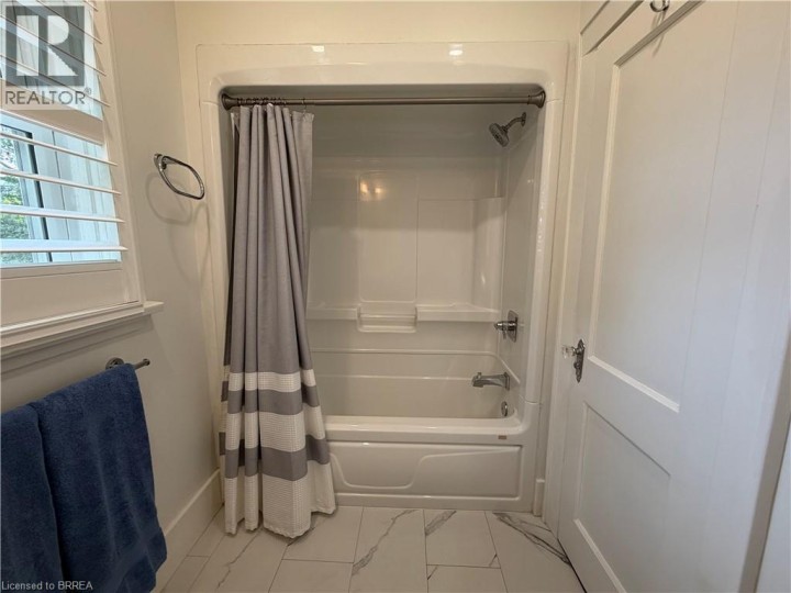 Photo 33 at 149 Tollgate Road, Sky Acres, Brantford