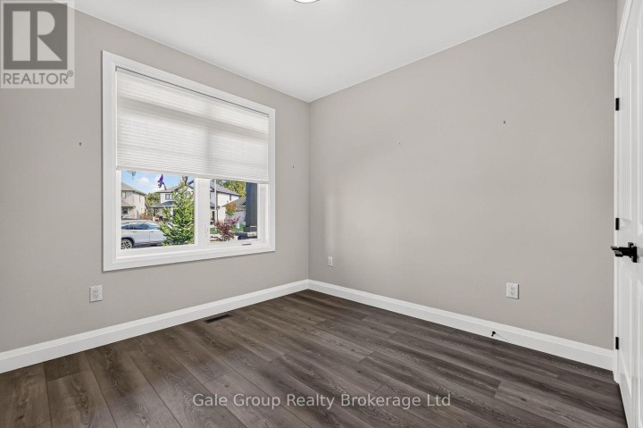 Photo 20 at 3 Evergreen Court, Tillsonburg