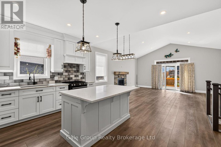 Photo 5 at 3 Evergreen Court, Tillsonburg