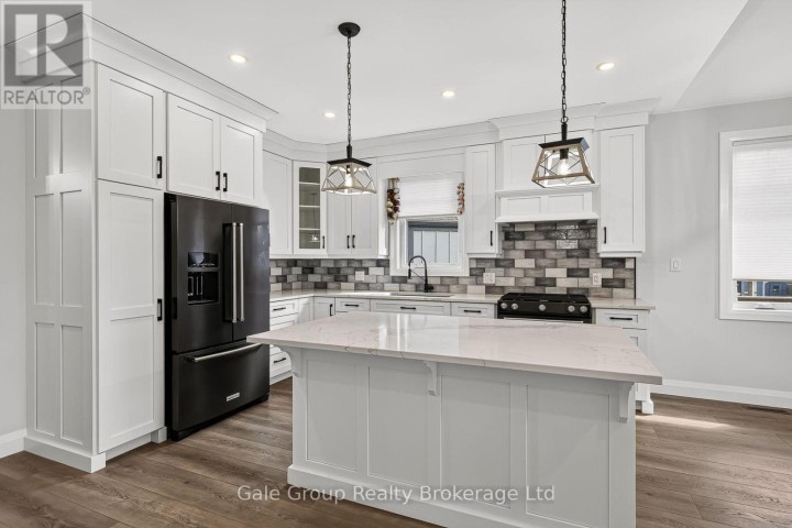 Photo 8 at 3 Evergreen Court, Tillsonburg