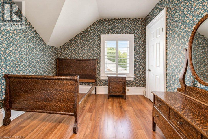 Photo 18 at 72 Albion Street, North Ward, Brantford