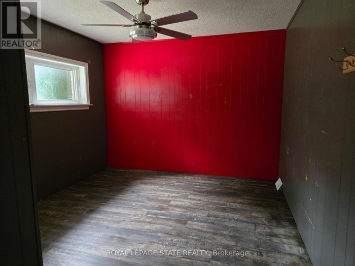 Photo 20 at 8 Lyndhurst Avenue, Pine Grove, Norfolk County