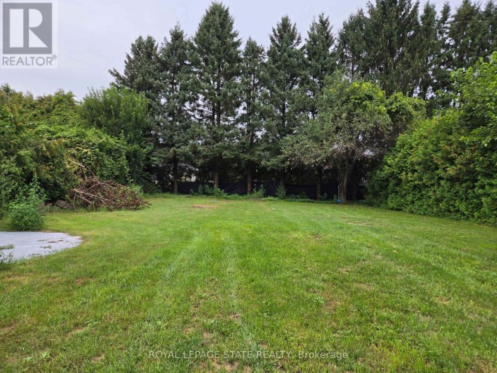 Photo 6 at 8 Lyndhurst Avenue, Pine Grove, Norfolk County