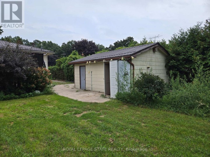 Photo 8 at 8 Lyndhurst Avenue, Pine Grove, Norfolk County