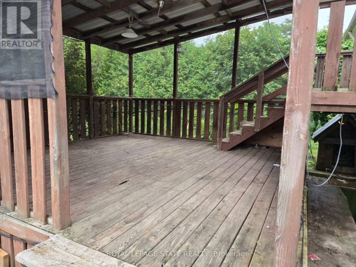 Photo 9 at 8 Lyndhurst Avenue, Pine Grove, Norfolk County