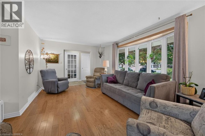 Photo 17 at 15 Canary Drive, Cedarland, Brantford