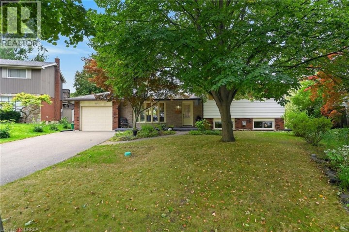 Photo 3 at 15 Canary Drive, Cedarland, Brantford