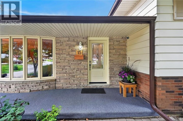 Photo 4 at 15 Canary Drive, Cedarland, Brantford