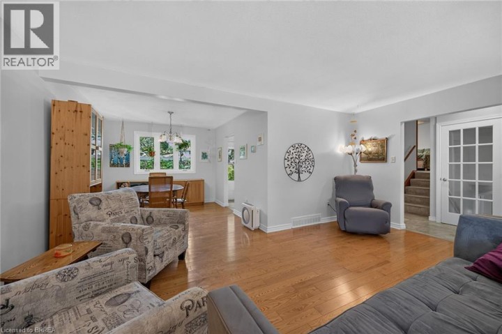 Photo 18 at 15 Canary Drive, Cedarland, Brantford