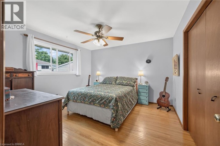 Photo 22 at 15 Canary Drive, Cedarland, Brantford