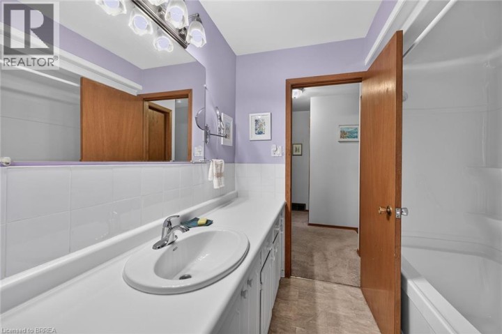 Photo 32 at 15 Canary Drive, Cedarland, Brantford