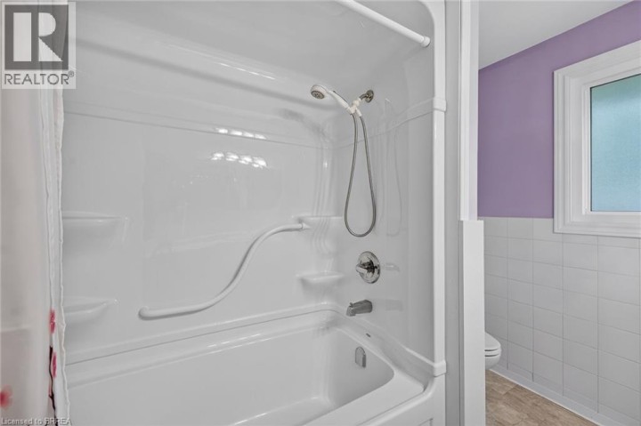 Photo 33 at 15 Canary Drive, Cedarland, Brantford
