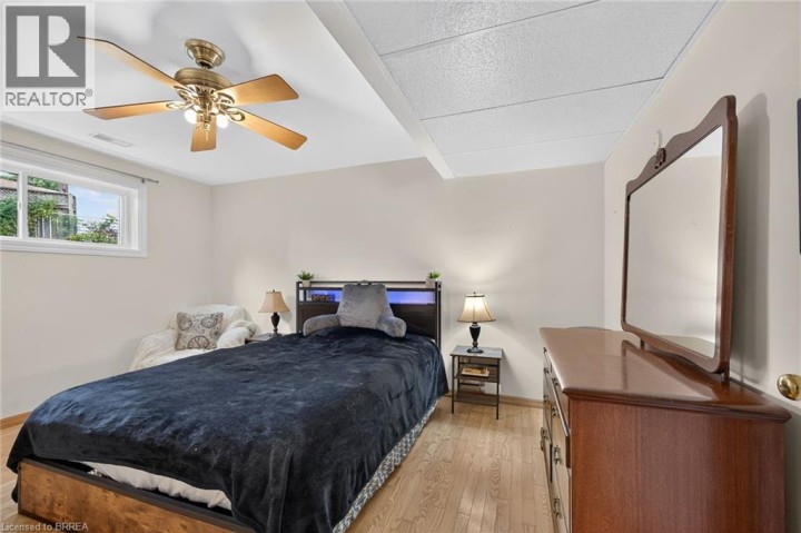 Photo 35 at 15 Canary Drive, Cedarland, Brantford