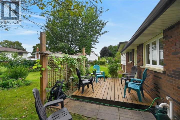 Photo 46 at 15 Canary Drive, Cedarland, Brantford