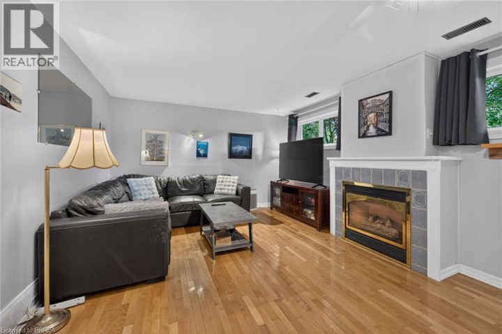 Photo 38 at 15 Canary Drive, Cedarland, Brantford