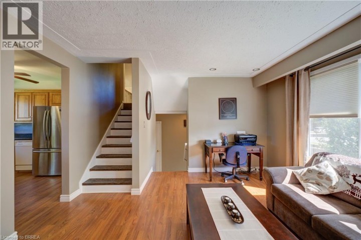 Photo 11 at 367 Fairview Drive, Fairview / Greenbrier, Brantford