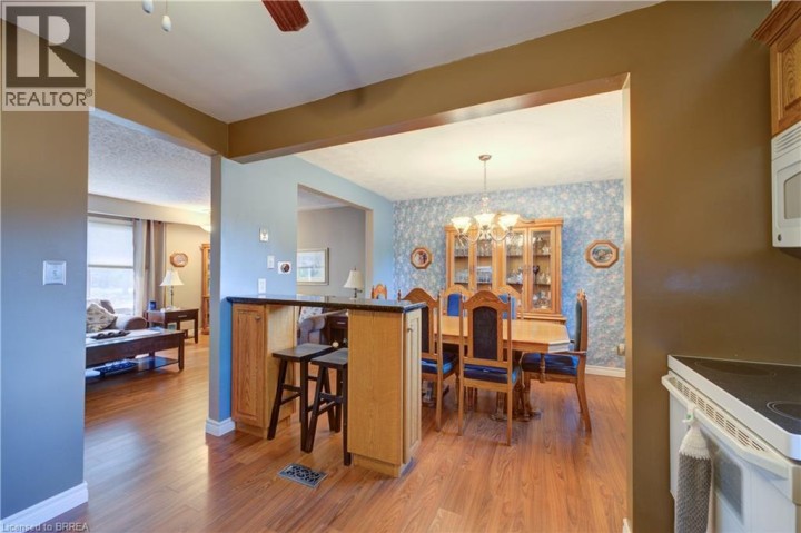 Photo 14 at 367 Fairview Drive, Fairview / Greenbrier, Brantford
