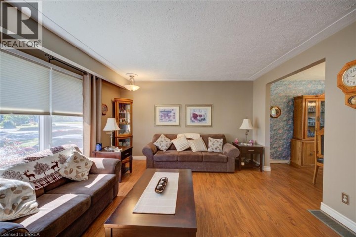 Photo 7 at 367 Fairview Drive, Fairview / Greenbrier, Brantford
