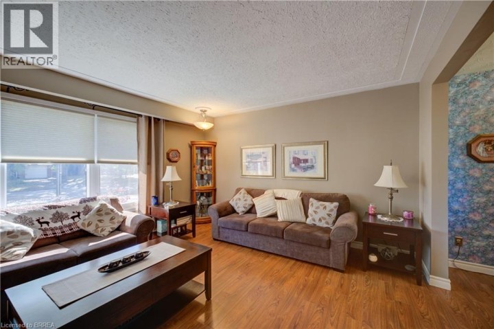Photo 8 at 367 Fairview Drive, Fairview / Greenbrier, Brantford