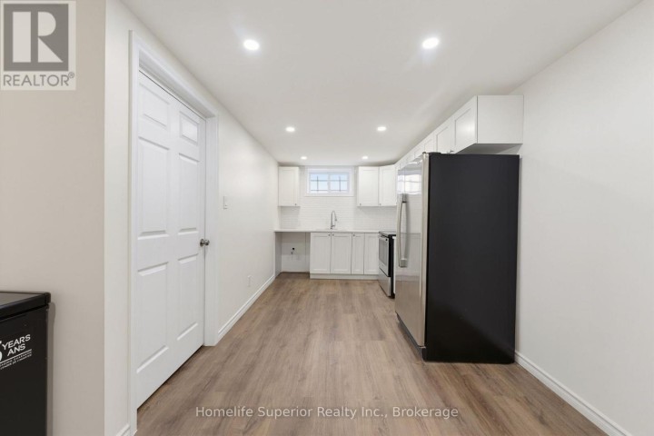 Photo 24 at 41 N Wiltshire Drive, Brantford