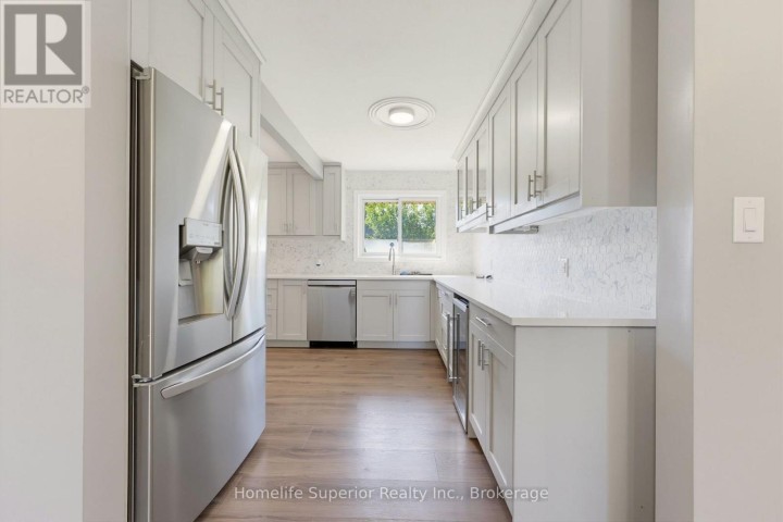 Photo 9 at 41 N Wiltshire Drive, Brantford