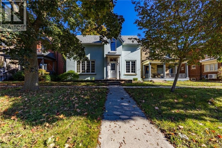 Photo 3 at 33 Palmerston Avenue, Lansdowne, Brantford
