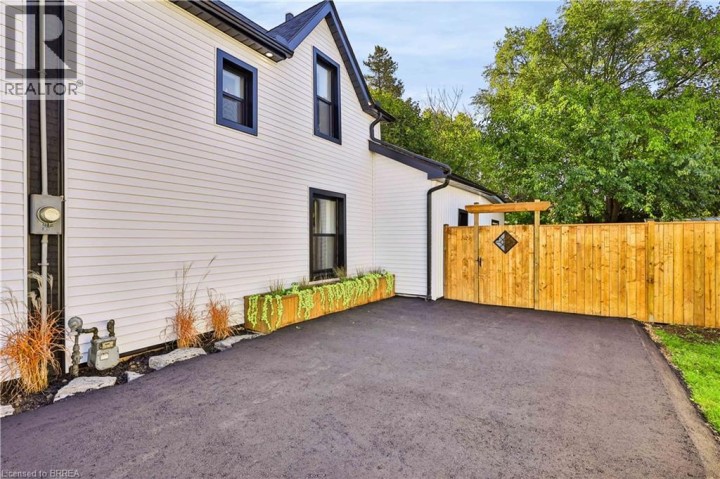 Photo 25 at 9 Walter Street, Eagle Place East, Brantford
