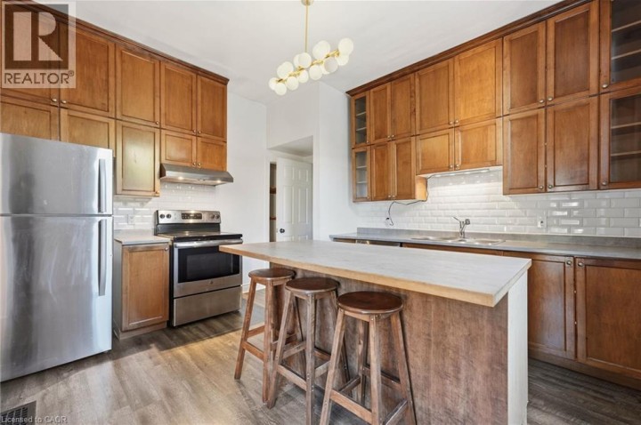 Photo 7 at 45 East Avenue, Greenwich, Brantford
