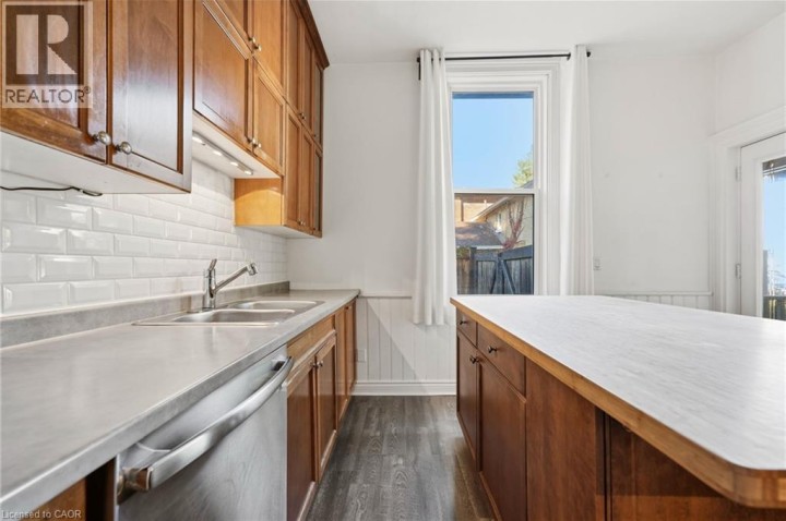 Photo 8 at 45 East Avenue, Greenwich, Brantford