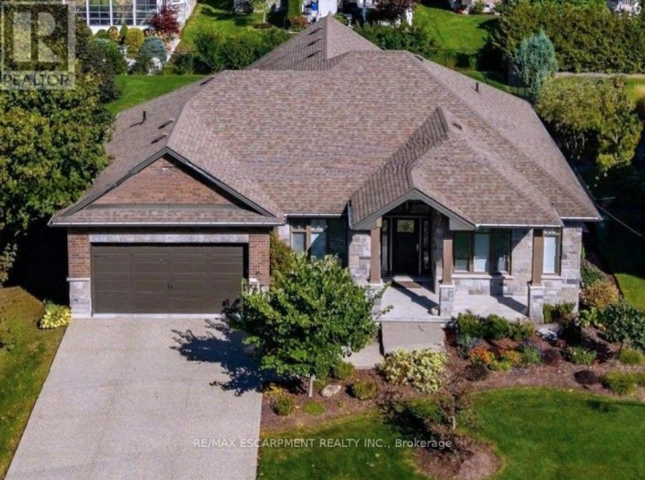 Photo 2 at 135 New Lakeshore Road, Port Dover, Norfolk County