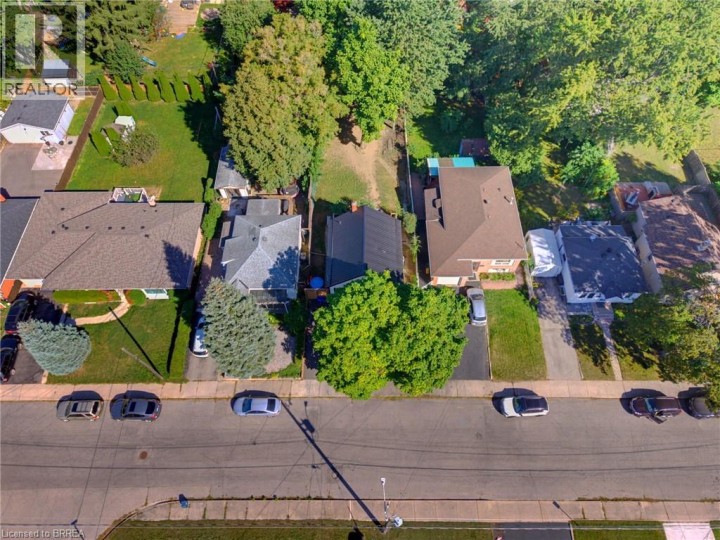 Photo 17 at 410 Nelson Street, Echo Place, Brantford