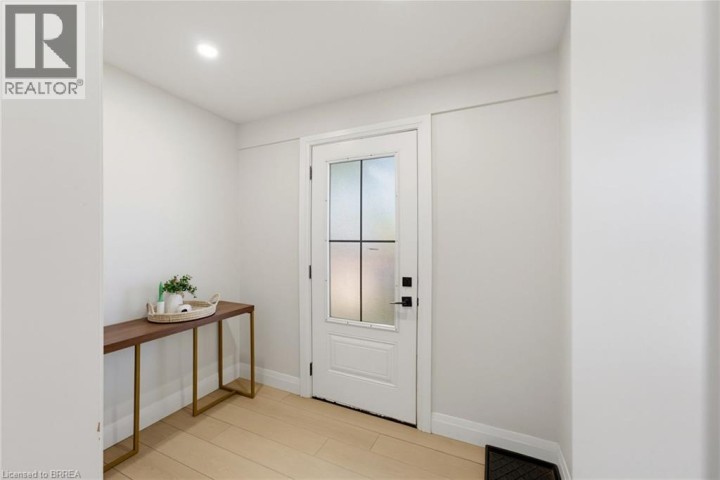 Photo 3 at 410 Nelson Street, Echo Place, Brantford