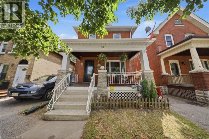 Photo 2 at 69 Arthur Street, Victoria / Arthur, Brantford