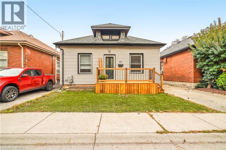 Photo 1 at 25 Alonzo Street, North Ward, Brantford