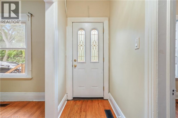 Photo 6 at 25 Alonzo Street, North Ward, Brantford