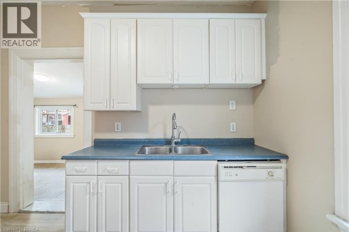 Photo 25 at 25 Alonzo Street, North Ward, Brantford