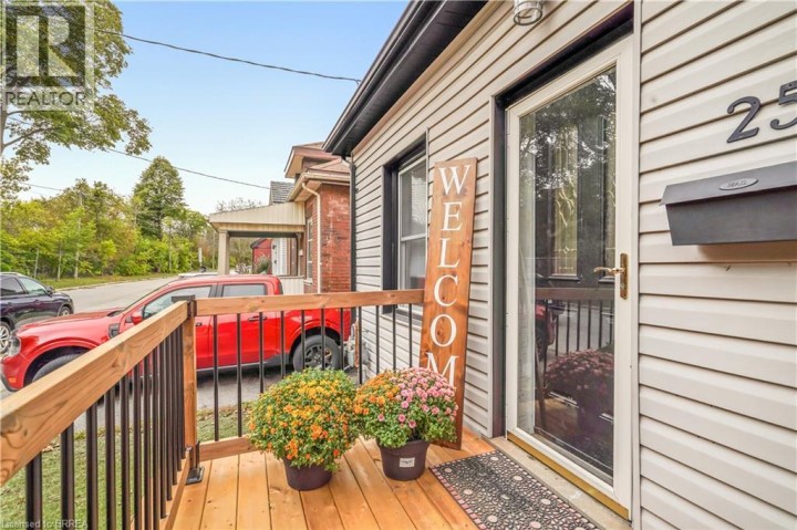 Photo 5 at 25 Alonzo Street, North Ward, Brantford