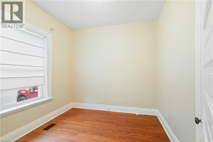 Photo 8 at 25 Alonzo Street, North Ward, Brantford