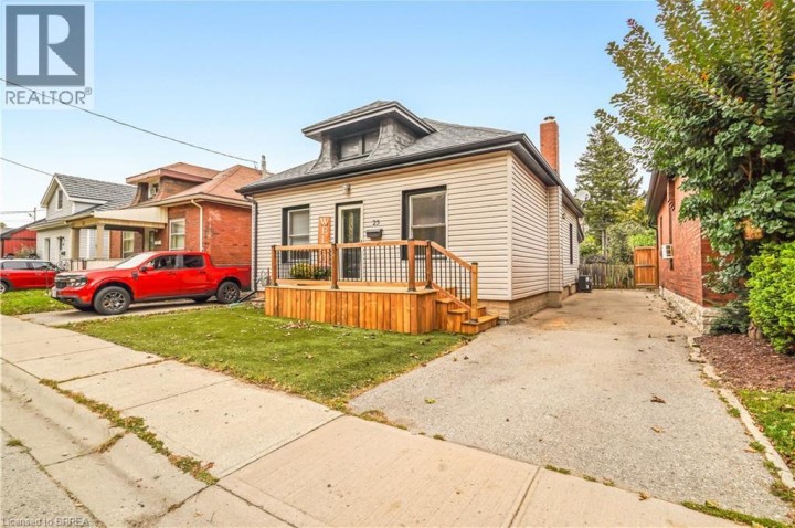 Photo 3 at 25 Alonzo Street, North Ward, Brantford