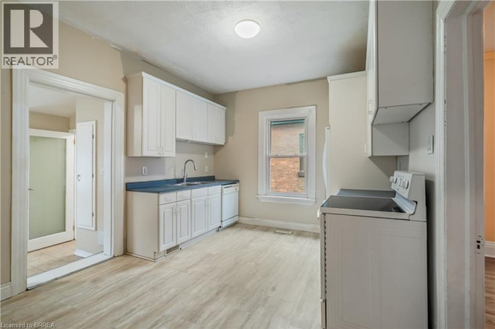 Photo 23 at 25 Alonzo Street, North Ward, Brantford