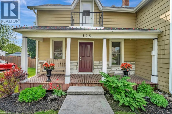 Photo 3 at 123 Blandford Street, Innerkip, Woodstock
