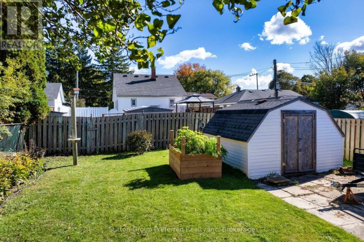 Photo 25 at 47 Centre Street, Woodstock - South, Woodstock