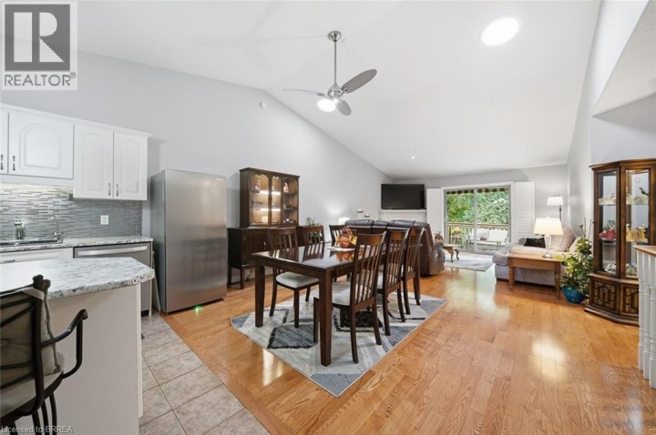 Photo 9 at 8 - 633 N Park Road, Cedarland, Brantford