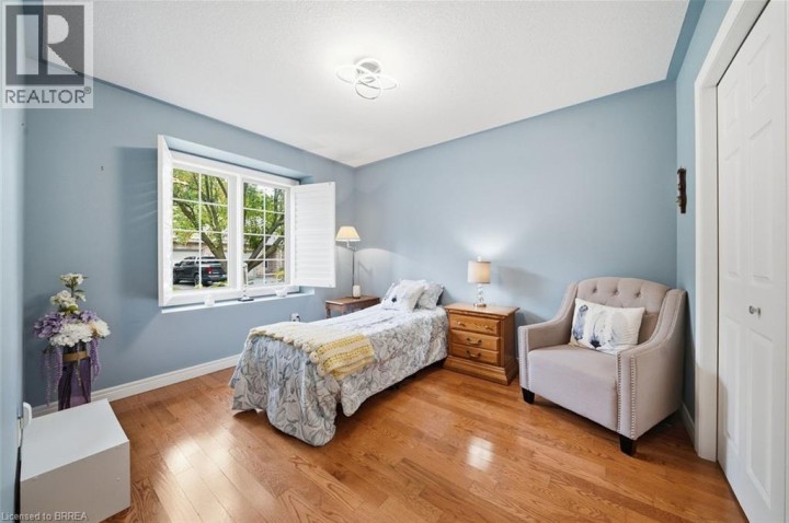 Photo 15 at 8 - 633 N Park Road, Cedarland, Brantford