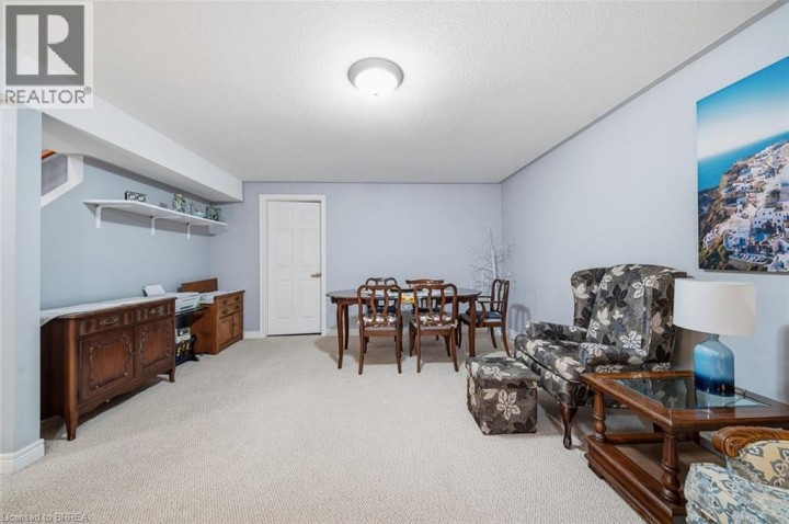 Photo 20 at 8 - 633 N Park Road, Cedarland, Brantford