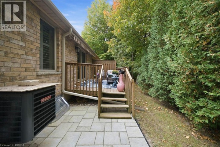 Photo 28 at 8 - 633 N Park Road, Cedarland, Brantford