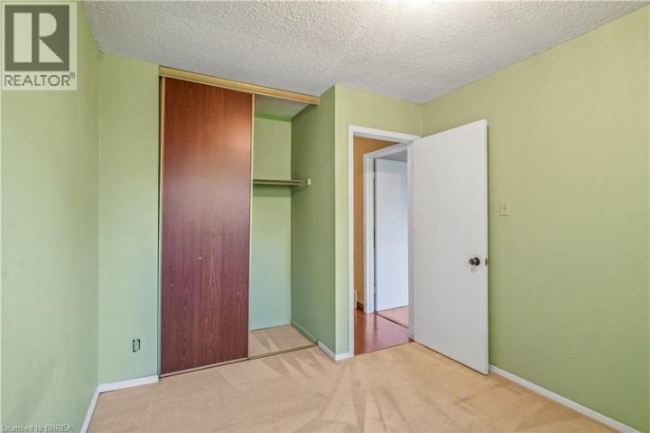Photo 22 at 35 Ivanhoe Road, Cedarland, Brantford