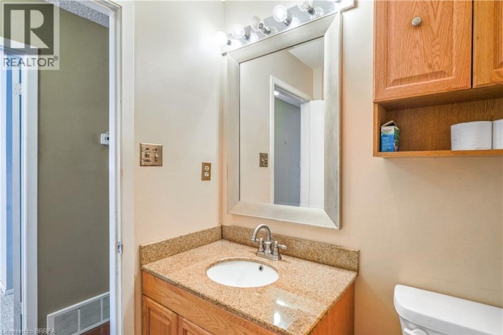 Photo 27 at 35 Ivanhoe Road, Cedarland, Brantford