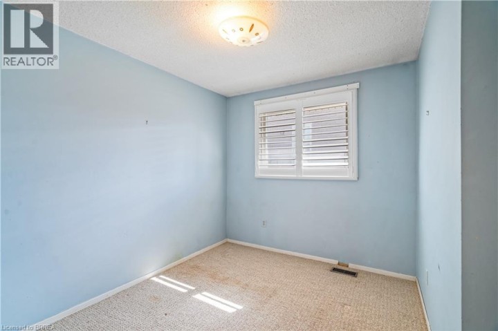 Photo 19 at 35 Ivanhoe Road, Cedarland, Brantford