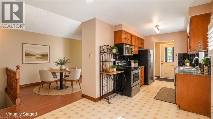 Photo 13 at 35 Ivanhoe Road, Cedarland, Brantford